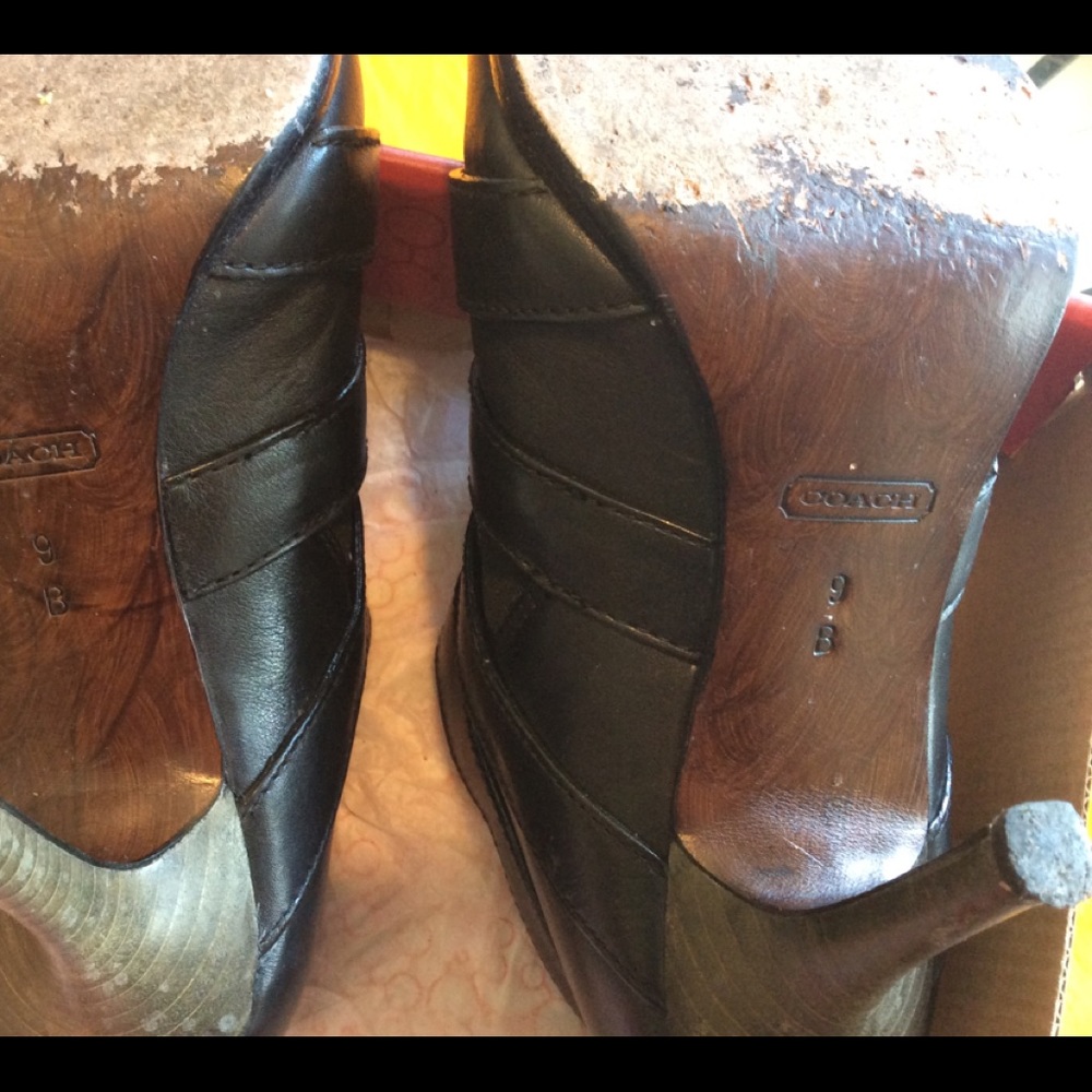 Coach Tessie Black Leather Heeled Booties Size 9B, Pre-owned - Picture 11 of 14